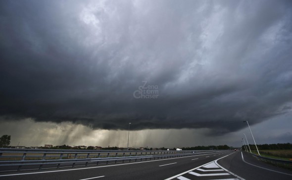 Multicelle con shelf cloud