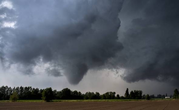 SUPERCELLE PAZZESCHE E TORNADO