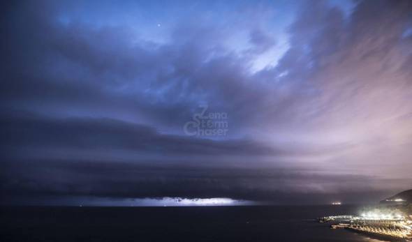 Shelf cloud scolpita, Toscana martedì 16 luglio