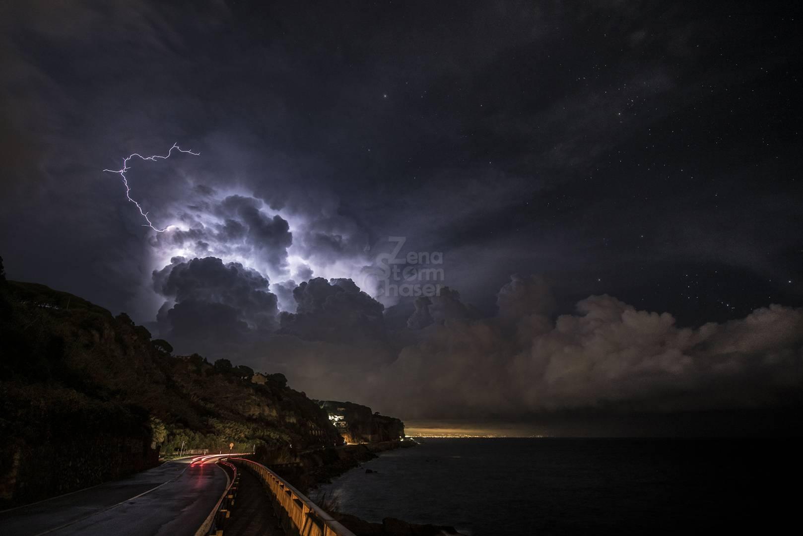 CUMULONEMBO NOTTURNO CON FULMINI, 2 OTTOBRE 2019