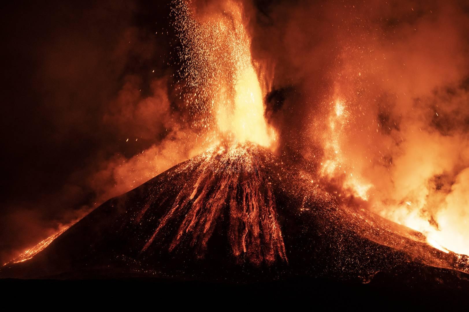 ETNA, PAROSSISMI DI FEBBRAIO - APRILE 2021